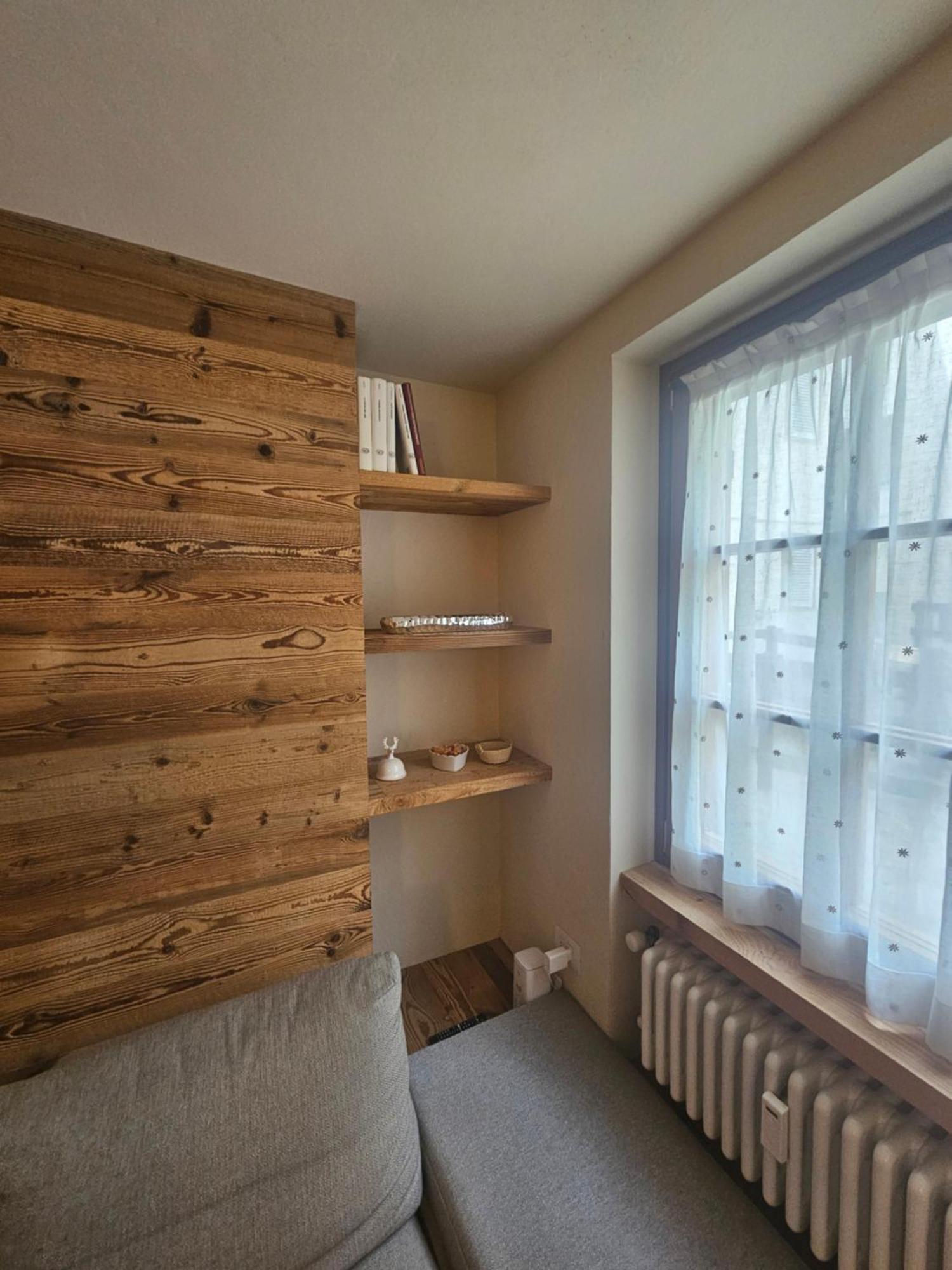 Maison Les Amis Du Bois Courmayeur Exteriér fotografie