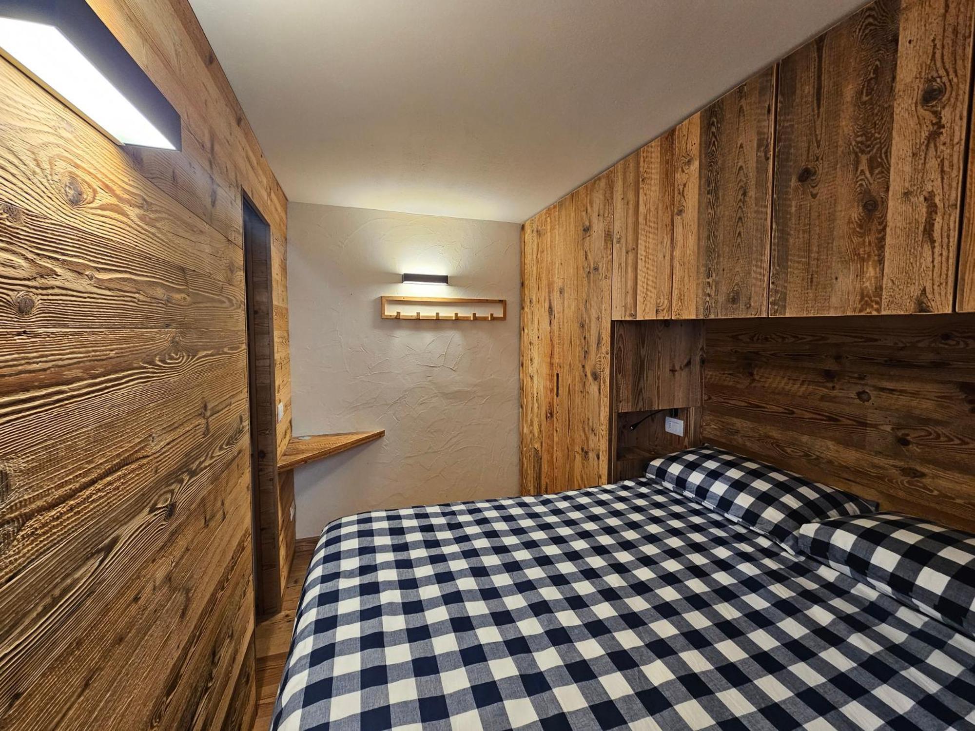 Maison Les Amis Du Bois Courmayeur Exteriér fotografie